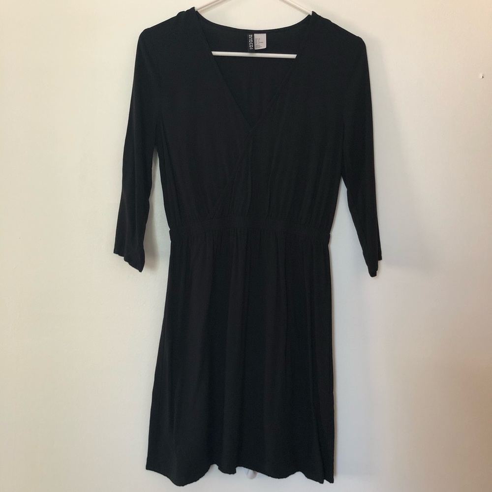H&M Faux Wrap Dress w Elastic Waist & Circle Skirt